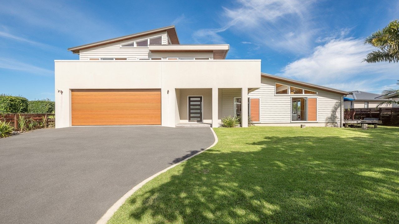 10 Tilby Drive, Matua, Tauranga - Carousel 1