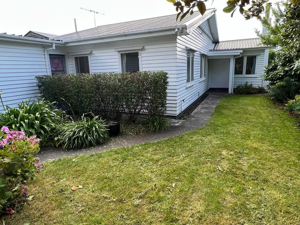 34 Tuatoru Street, Eastbourne, Lower Hutt - Carousel 1