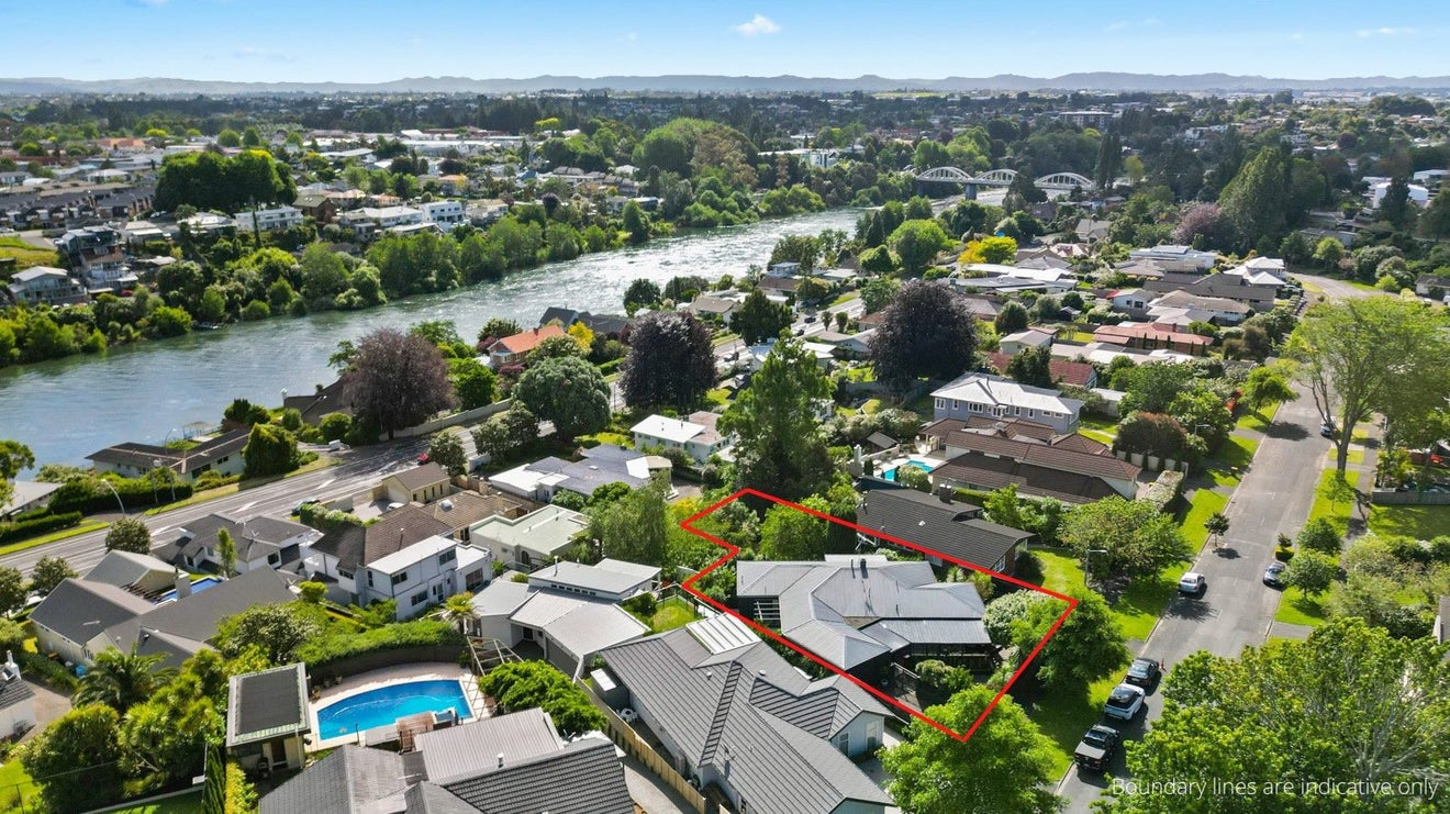 3 Riverview Terrace, Fairfield, Hamilton - Carousel 2