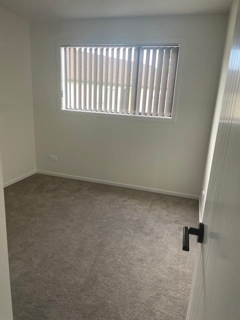 12/23 Tudor Road, Henderson, Auckland - Carousel 6