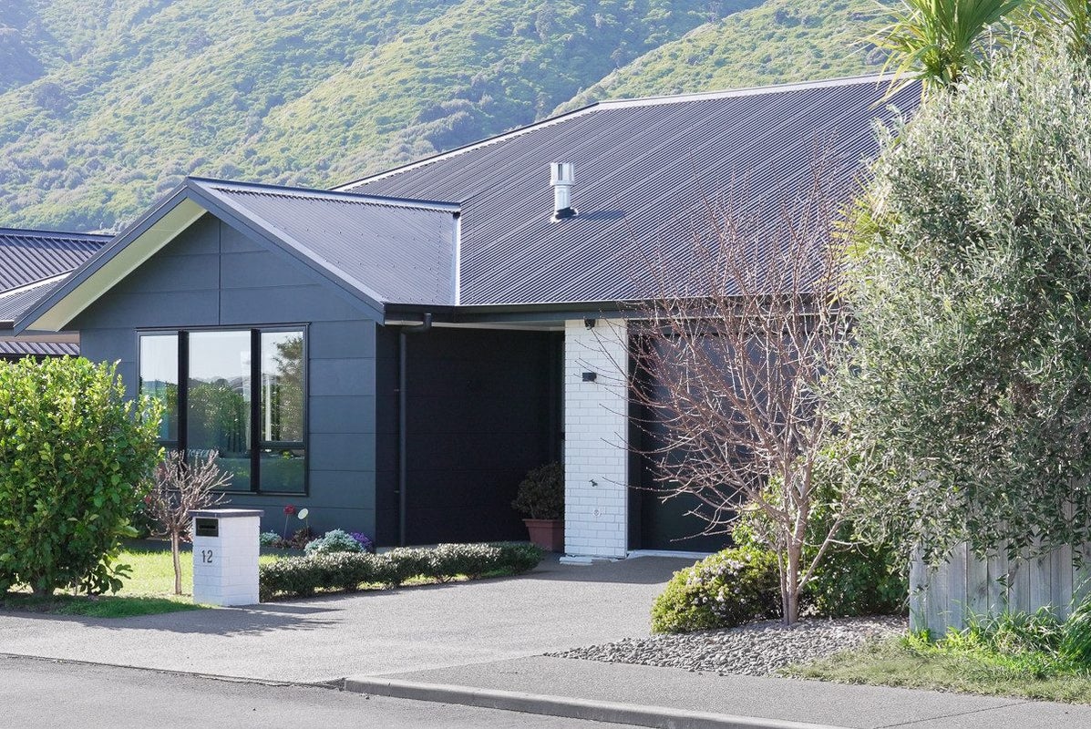 12 Teiaroa Street, Waikanae - Carousel 2