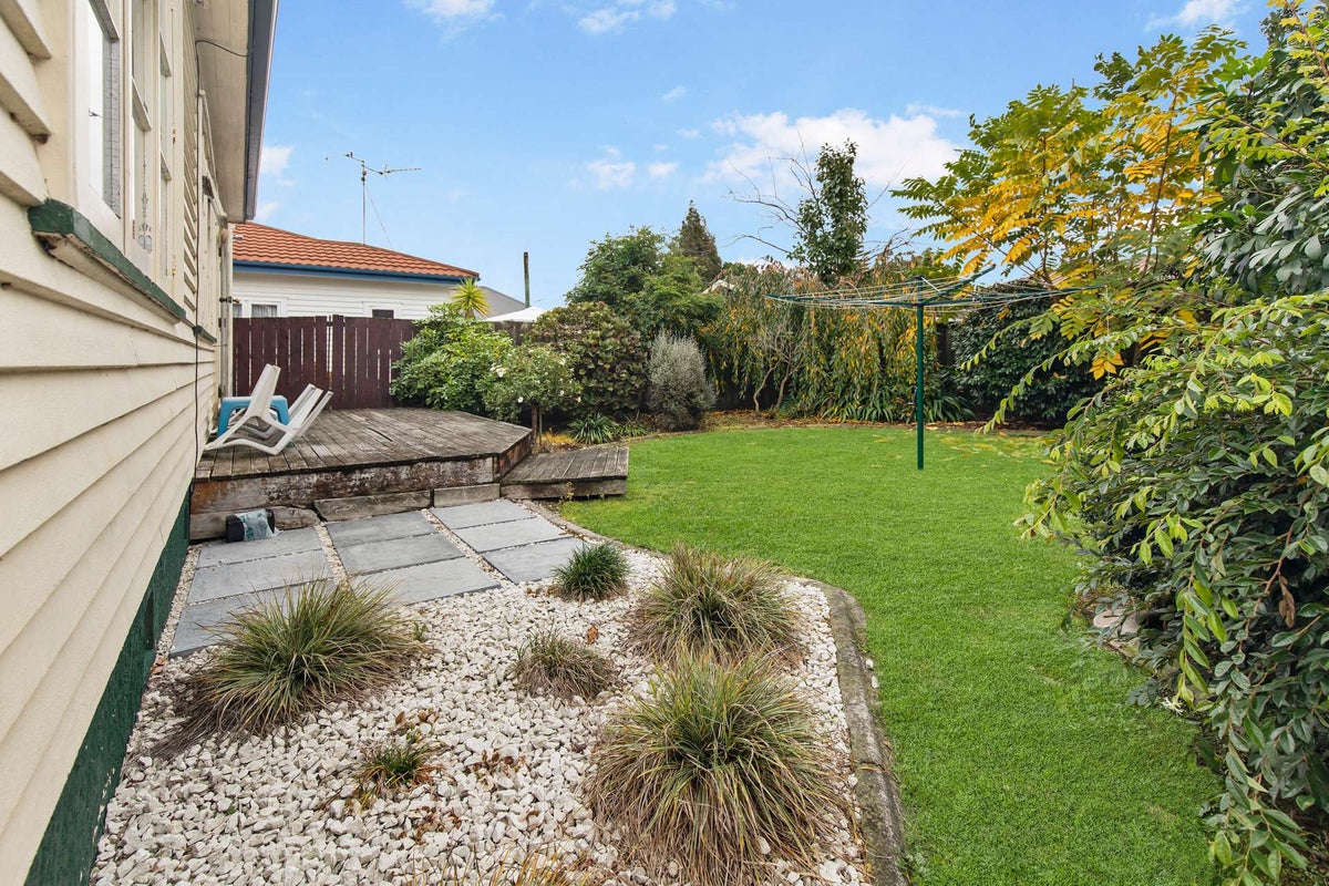 61A Claude Street, Fairfield, Hamilton - Carousel 2