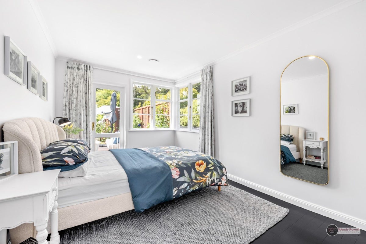 13 Harris Street, Naenae, Lower Hutt - Carousel 24