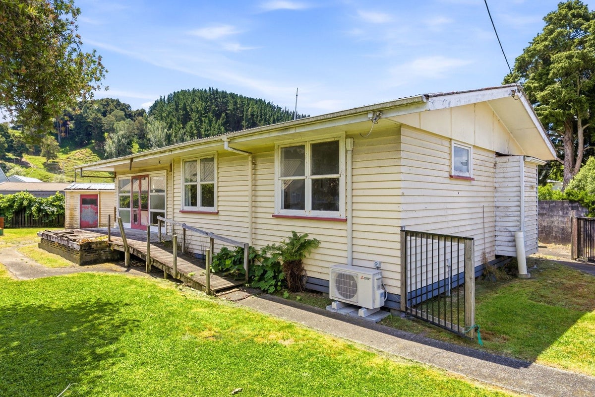 112 Taupo Road, Taumarunui - Carousel 1