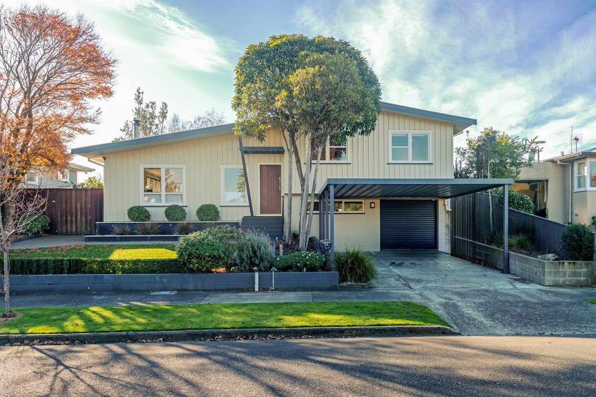 34 Epsom Road, Hokowhitu, Palmerston North - Carousel 1