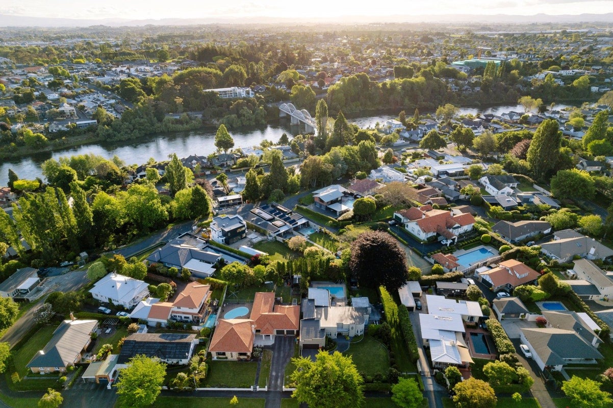 15 Anson Avenue, Fairfield, Hamilton - Carousel 28
