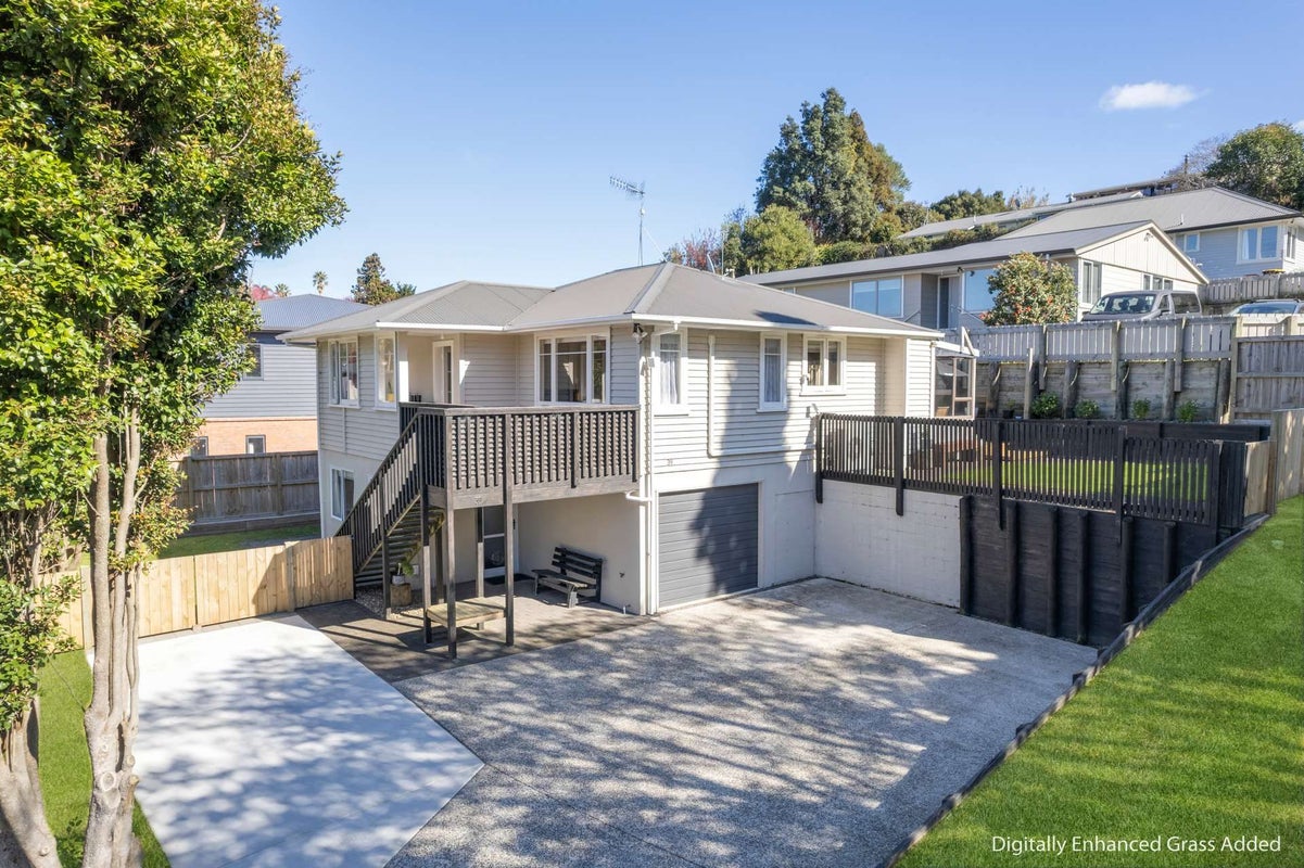 39 Courtney Road, Gate Pa, Tauranga - Carousel 1