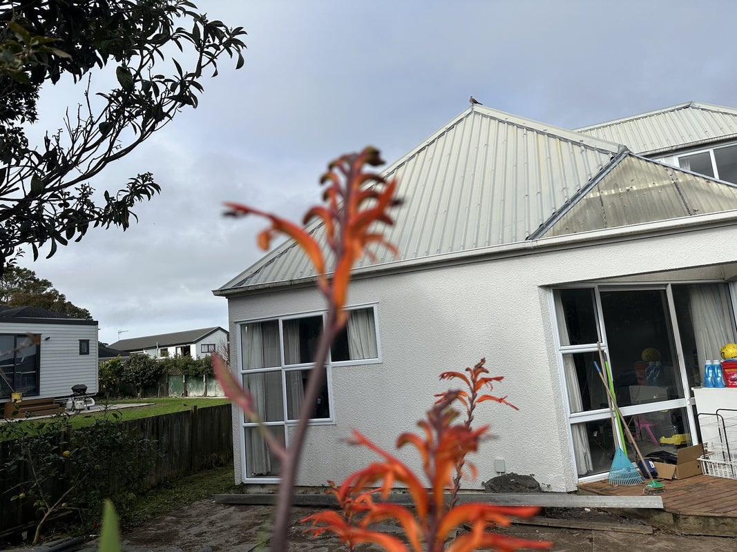 2/11 Richard Avenue, Bucklands Beach, Auckland - Carousel 1