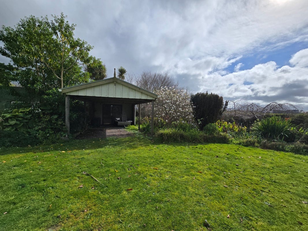 604 Tuhikaramea Road, Temple View, Hamilton - Carousel 17