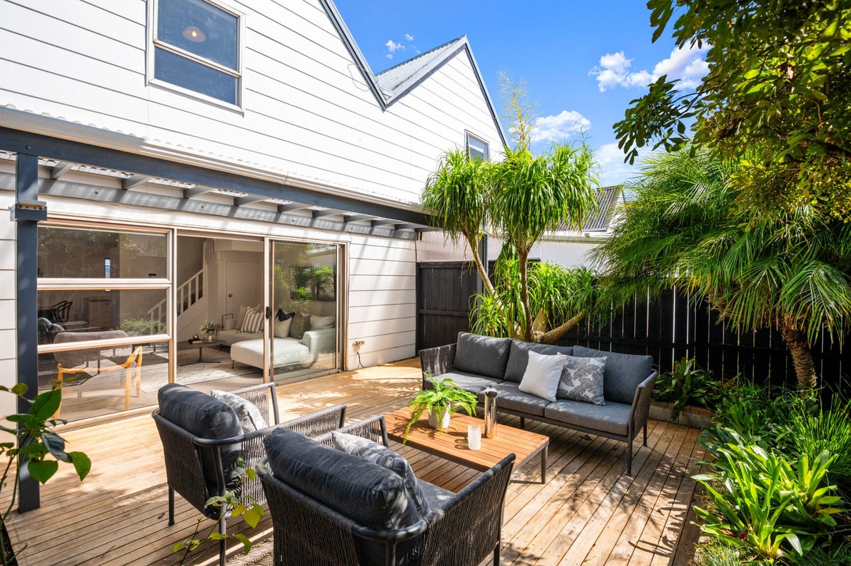 6/7 Harlston Road, Mount Albert, Auckland - Carousel 1