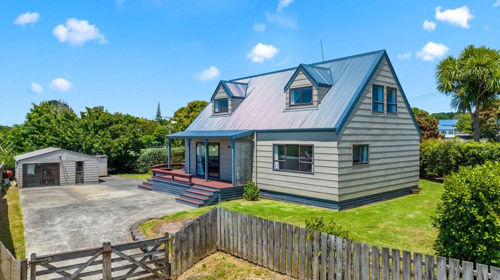 2626 Awhitu Road, Waiuku - Carousel 2