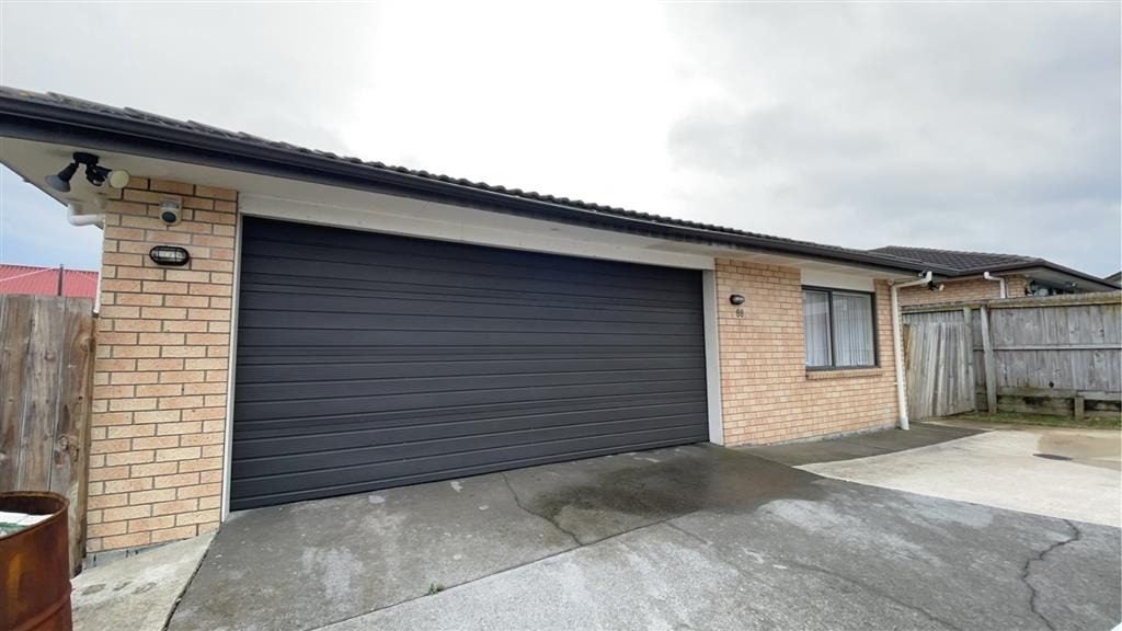 88 Robert Skelton Place, Clendon Park, Auckland - Carousel 1
