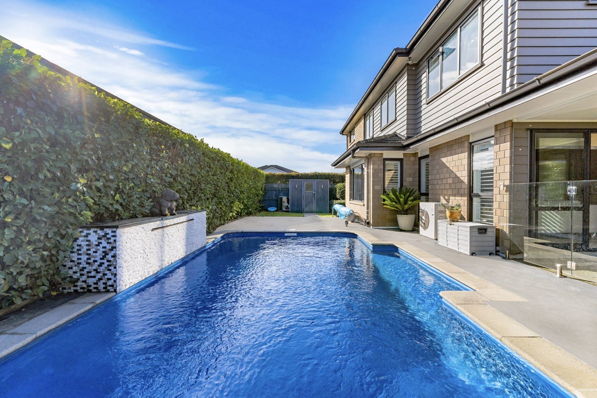 7 Allium Avenue, Karaka, Papakura - Carousel 2