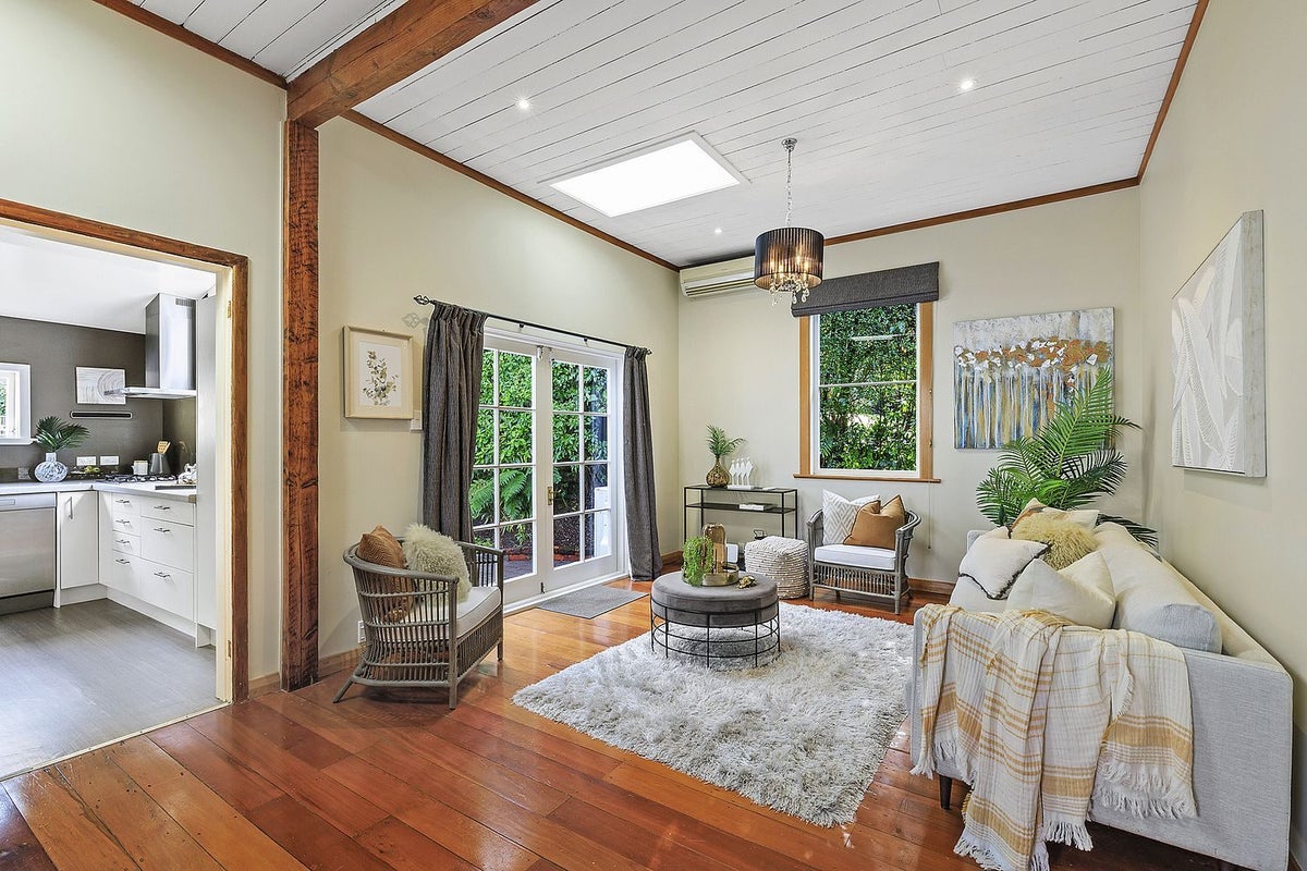 29 Charlotte Avenue, Brooklyn, Wellington - Carousel 2