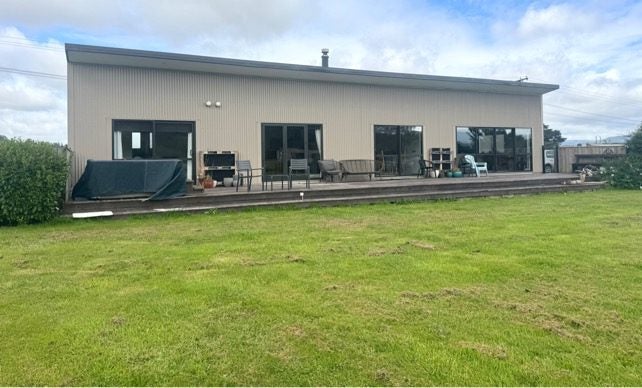 67 Whitemans Valley Road, Whitemans Valley, Upper Hutt - Carousel 1