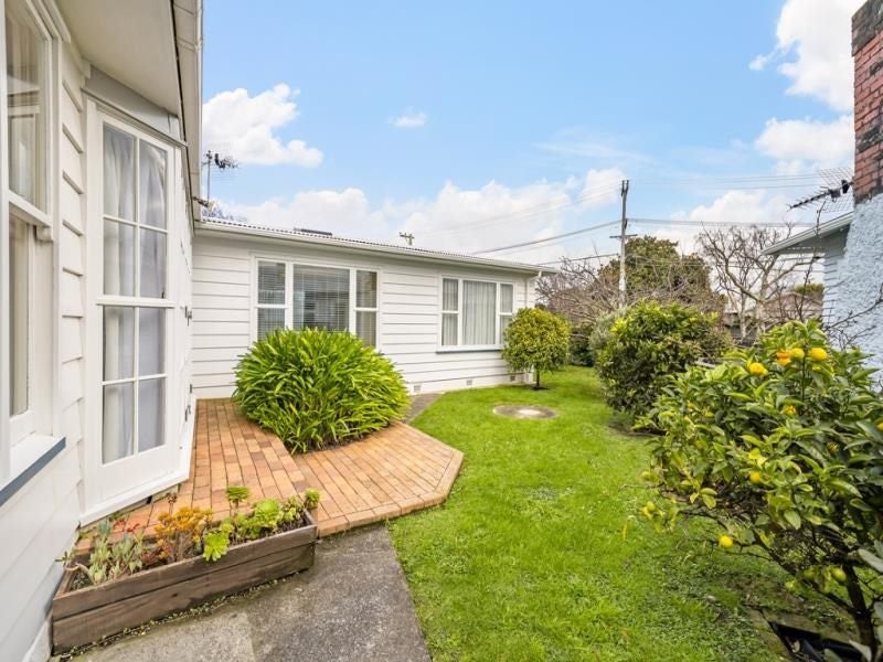 17 Birdwood Road, Waterloo, Lower Hutt - Carousel 2