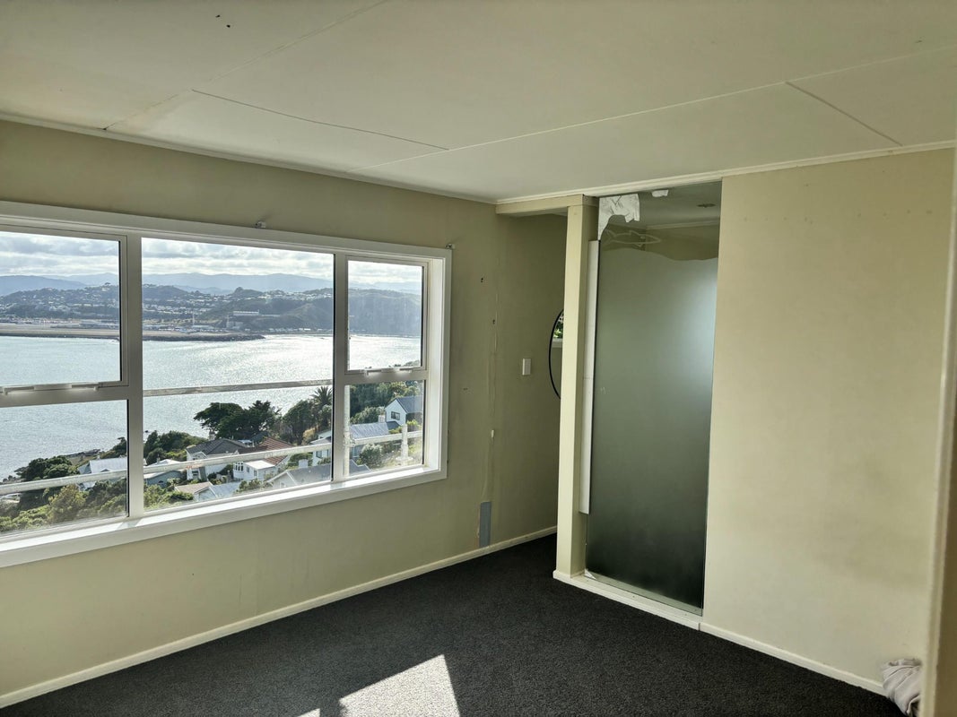 41 Hungerford Road, Lyall Bay, Wellington - Carousel 7