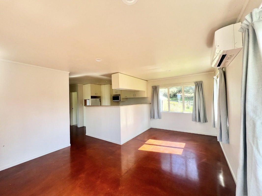 1529 South Head Road, Helensville - Carousel 2