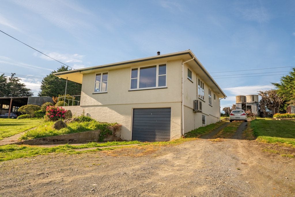 25 Main Road, Maheno, Oamaru - Carousel 2