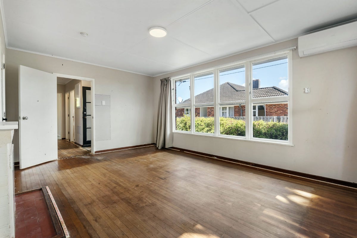 59 Roberts Avenue, Bayswater, Auckland - Carousel 2