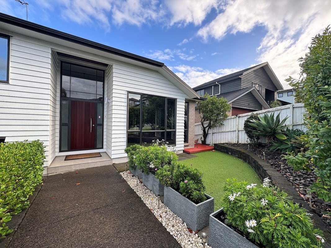 21 Springvale Drive, Fairview Heights, Auckland - Carousel 2