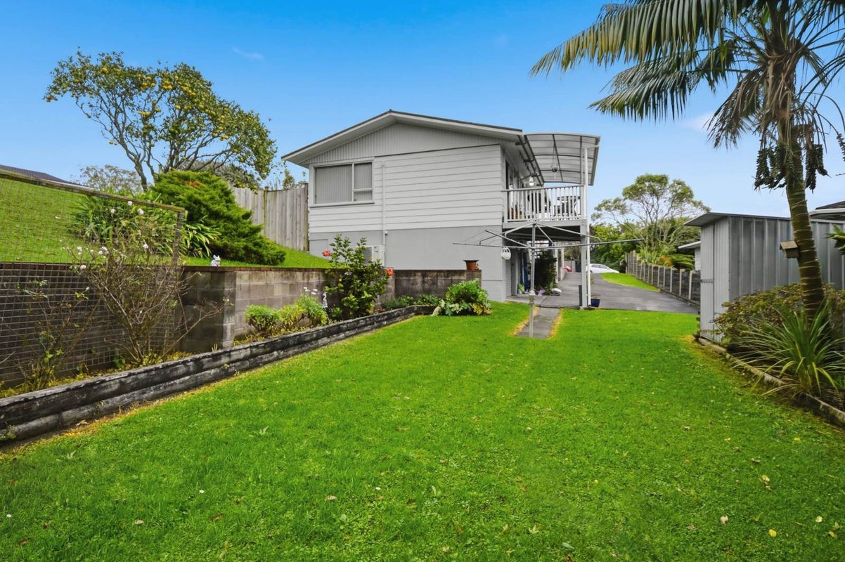 17 Bayview Road, Bayview, Auckland - Carousel 2
