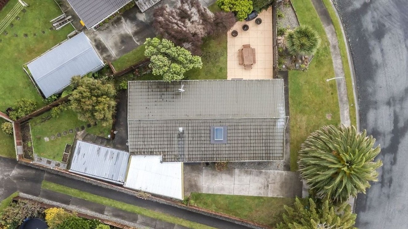 33 Bodmin Terrace, Camborne, Porirua - Carousel 11