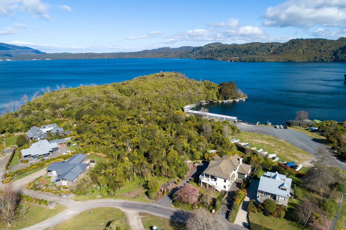 3 Rangiuru Bay Road, Lake Tarawera, Rotorua - Carousel 27