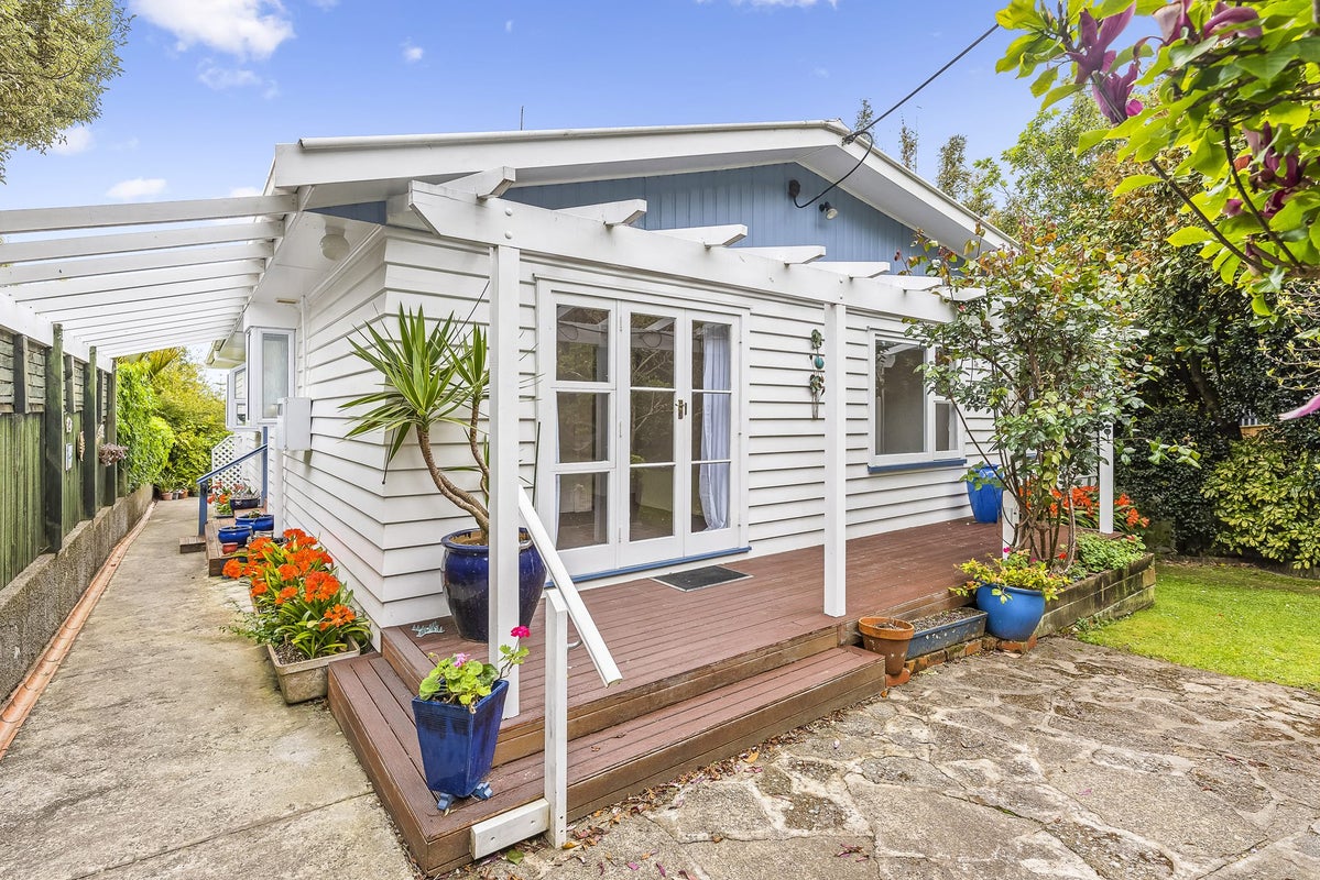 93 Ruahine Street, Paraparaumu, Paraparaumu - Carousel 2