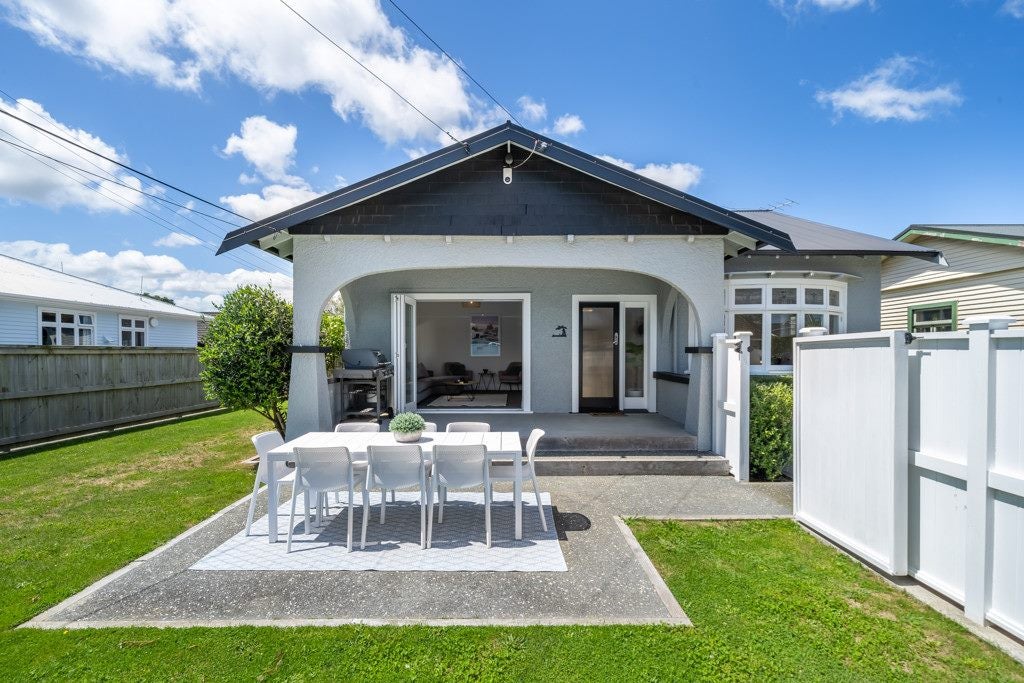 42 Tennyson Street, Petone, Lower Hutt - Carousel 2