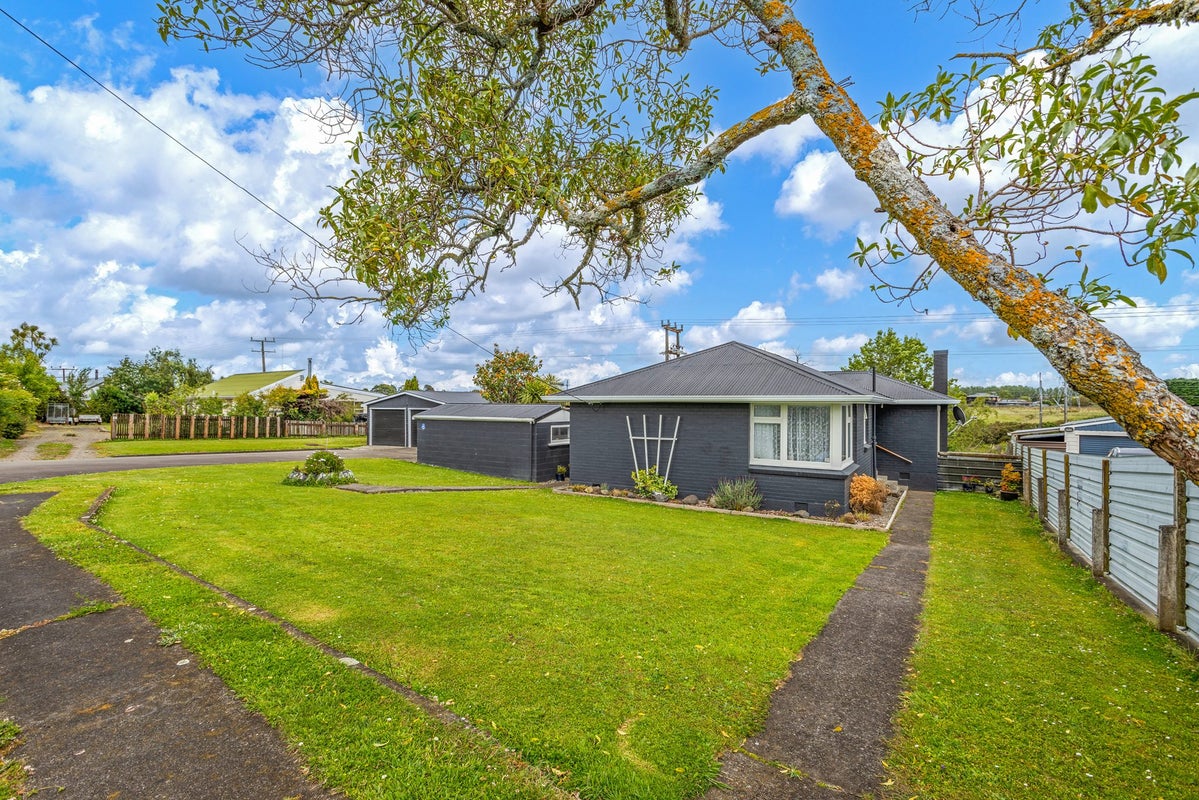 5 Nathan Place, West End, Palmerston North - Carousel 17