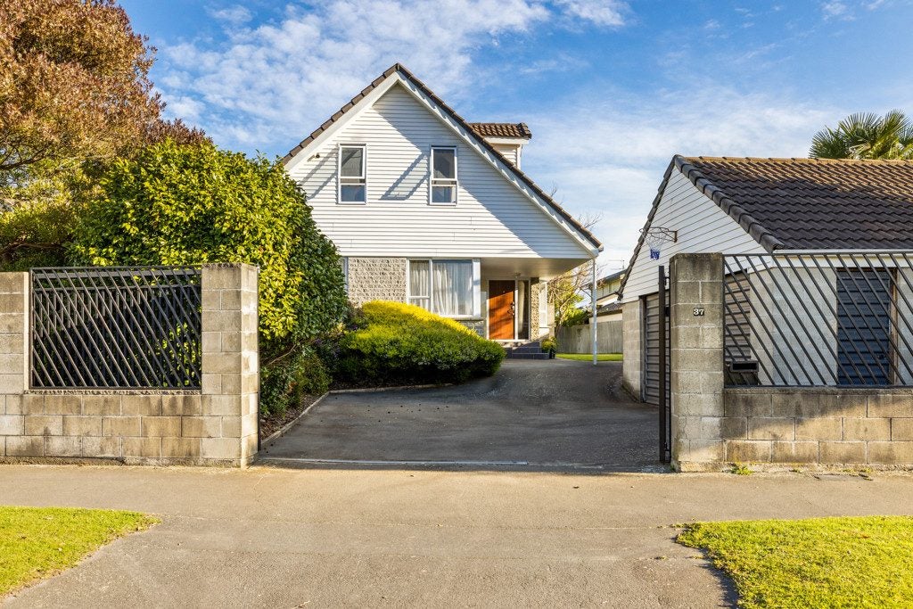 37 Woodbury Street, Avonhead, Christchurch - Carousel 2