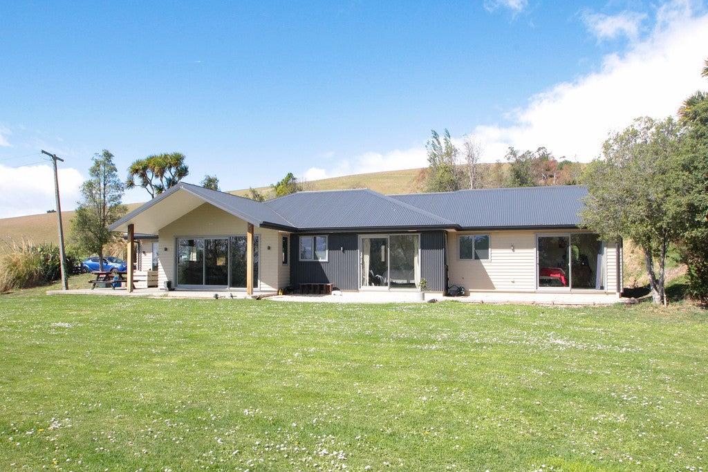 22 Kinnaird Street, Oamaru - Carousel 14