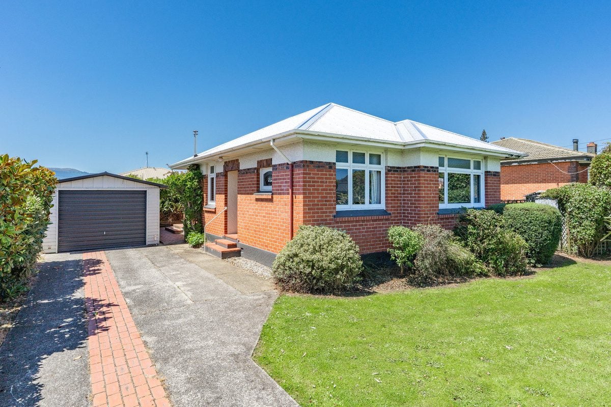 195 Gordon Road, Mosgiel, Mosgiel - Carousel 1