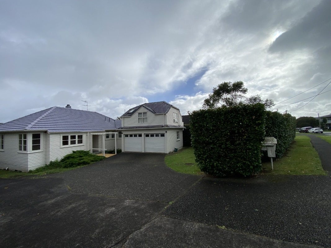 1/17 Otakau Road, Milford, Auckland - Carousel 15