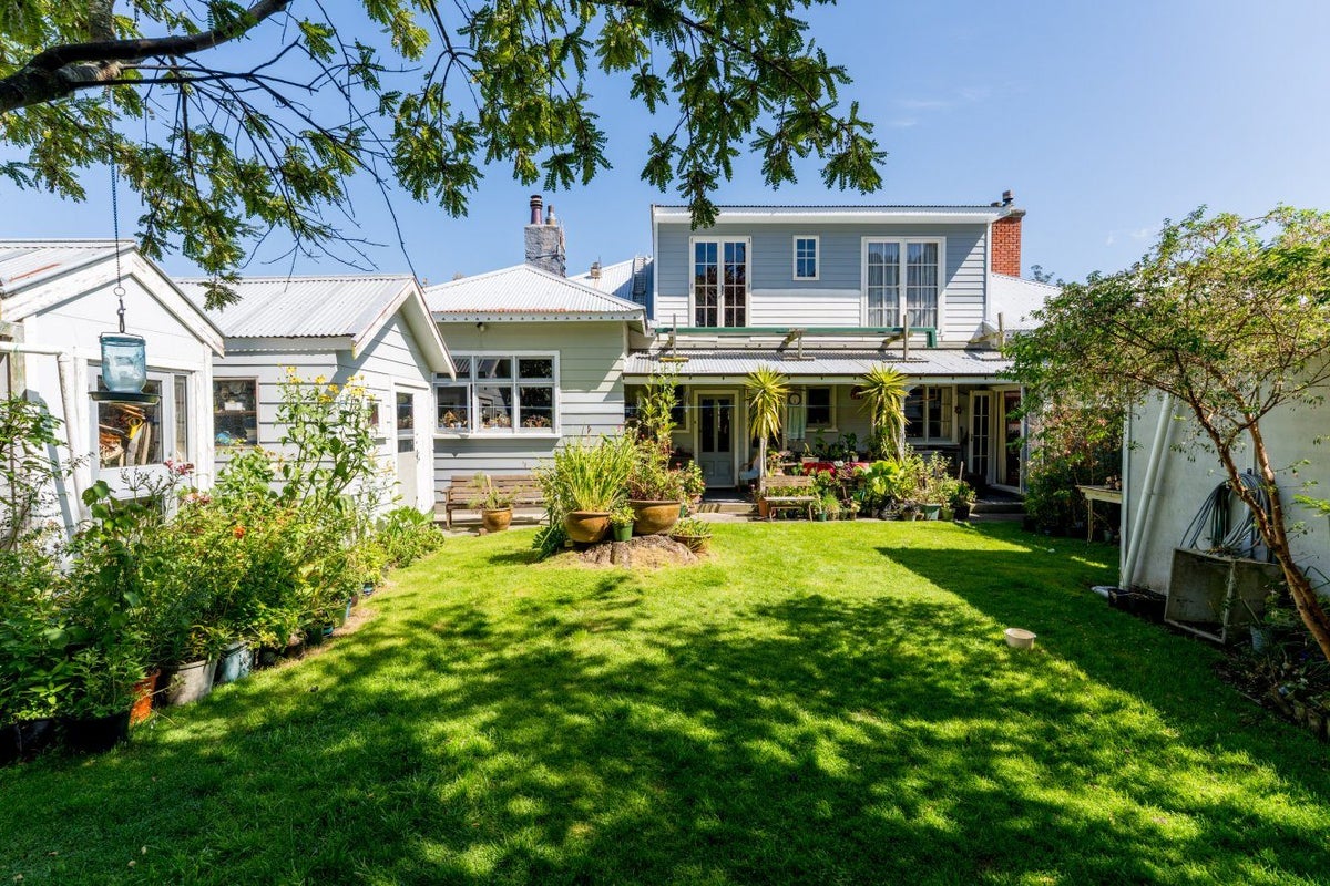 10 Carr Street, North East Valley, Dunedin - Carousel 1