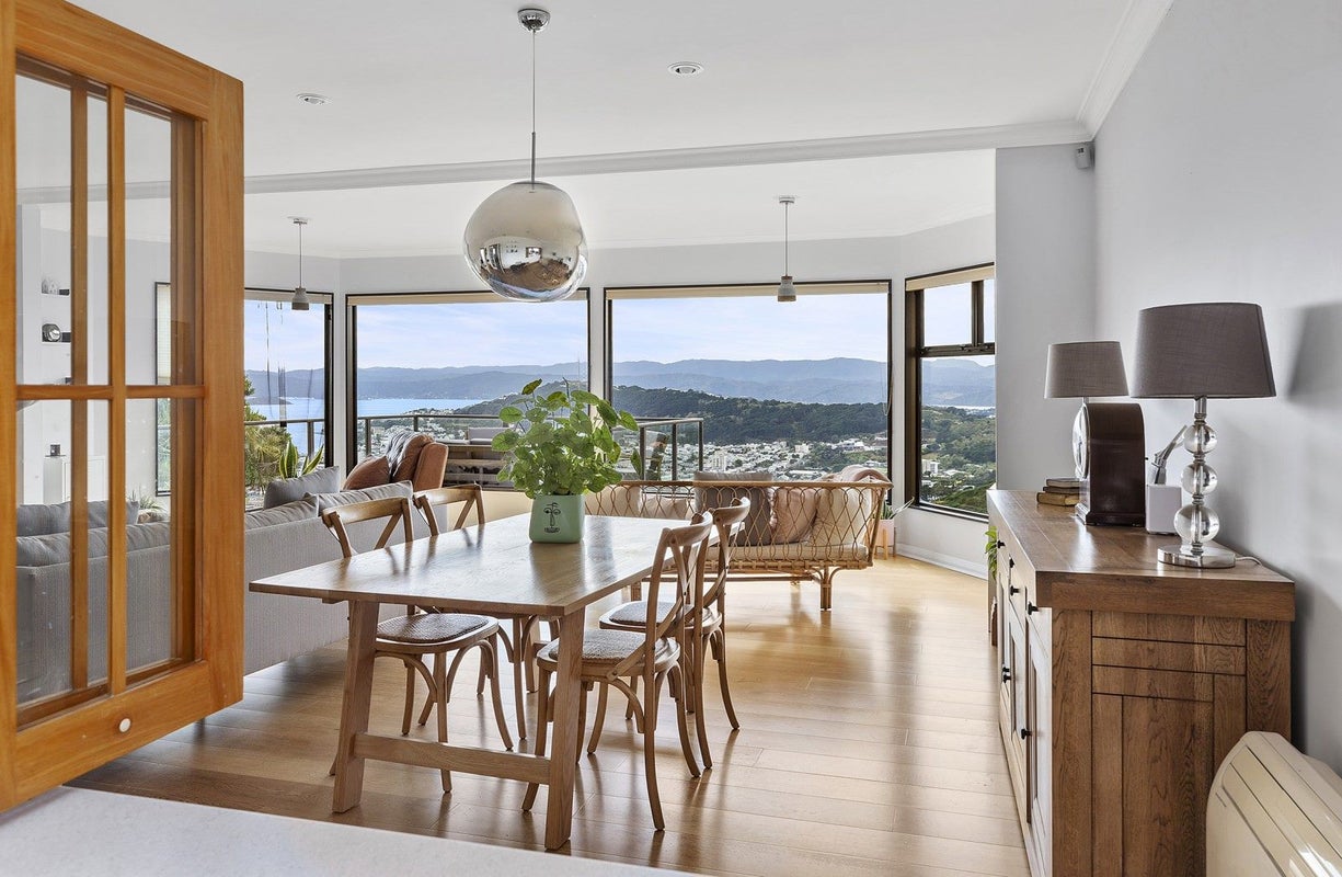 33 Karepa Street, Brooklyn, Wellington - Carousel 2