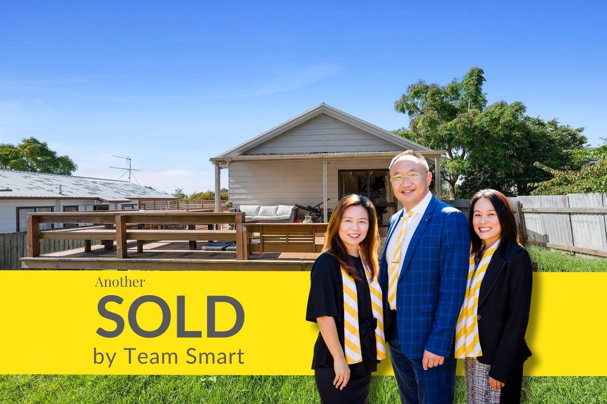 8 Croydon Road, New Lynn, Auckland - Carousel 1