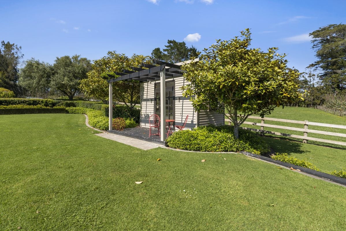 1 Dysart Lane, Kumeu - Carousel 23