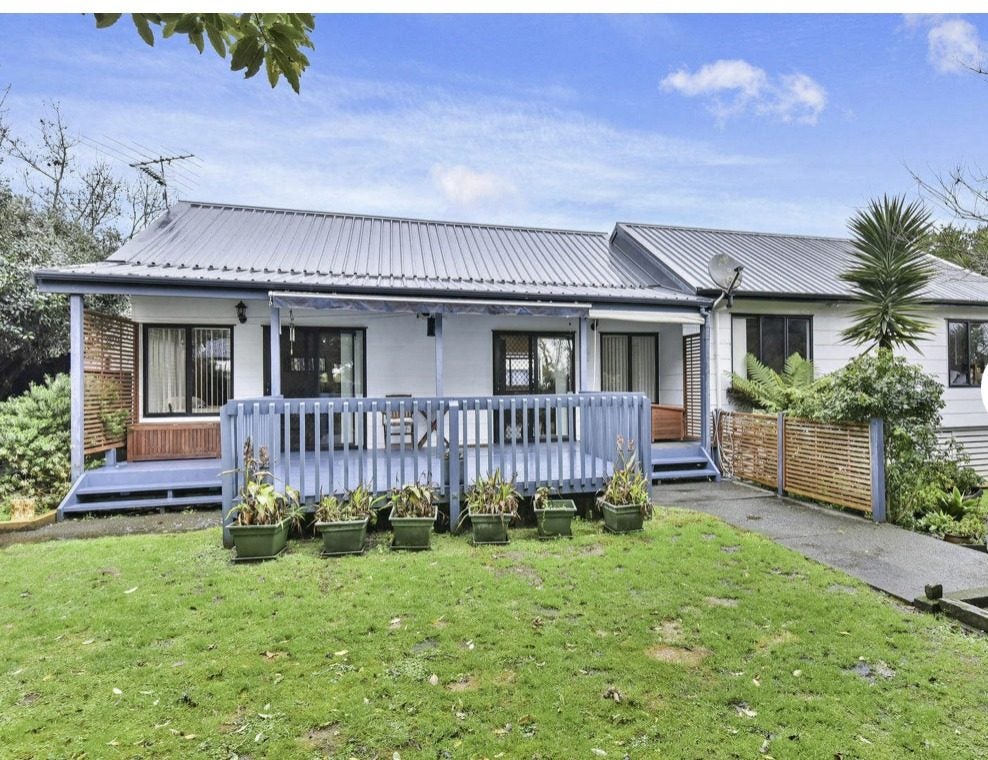 7 Chrisarda Place, Red Hill, Papakura - Carousel 1
