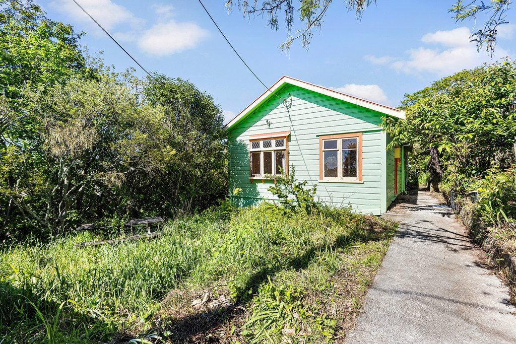 17 Motueka Street, Ngaio, Wellington - Carousel 1