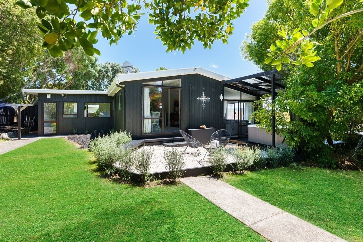 55B SALISBURY RD, Birkdale, Auckland - Carousel 1