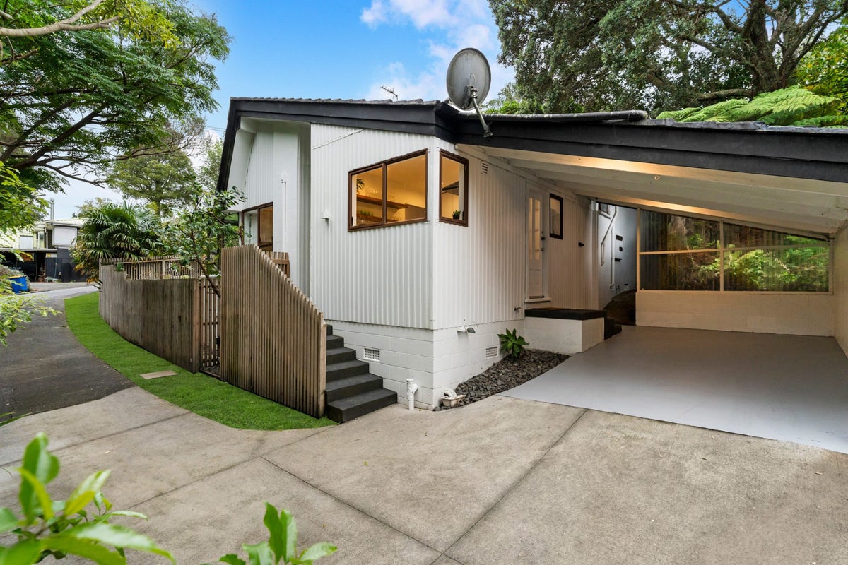 1/30 Kauri Road, Birkenhead, Auckland - Carousel 18