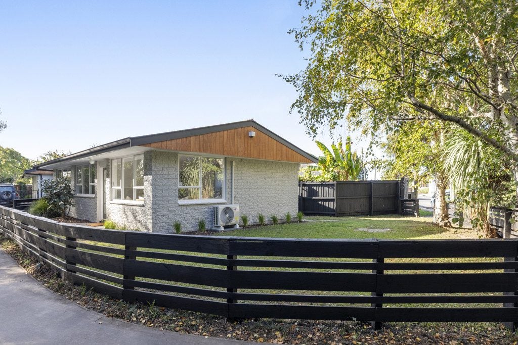 1/11 Heathcote Street, Woolston, Christchurch - Carousel 2