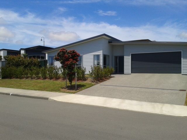 3 Wangapeka Way, Aotea, Porirua - Carousel 1