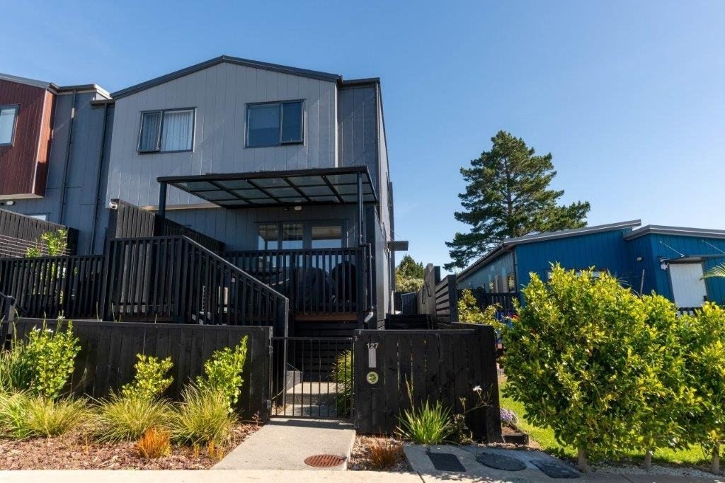 127 Tahere Road, Totara Park, Auckland - Carousel 2