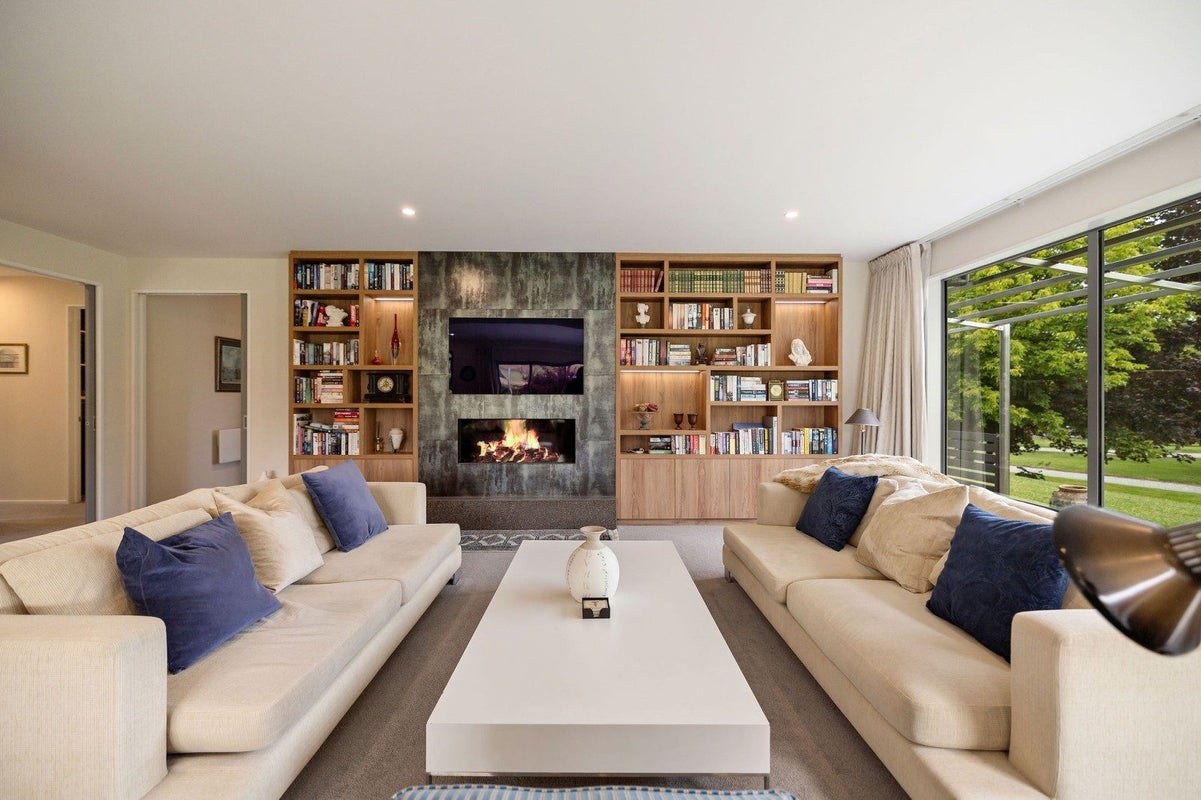 44 Springbank Grove, Lower Shotover, Queenstown - Carousel 2