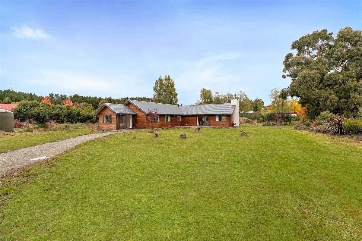 13 Loach Road, Wanaka - Carousel 2
