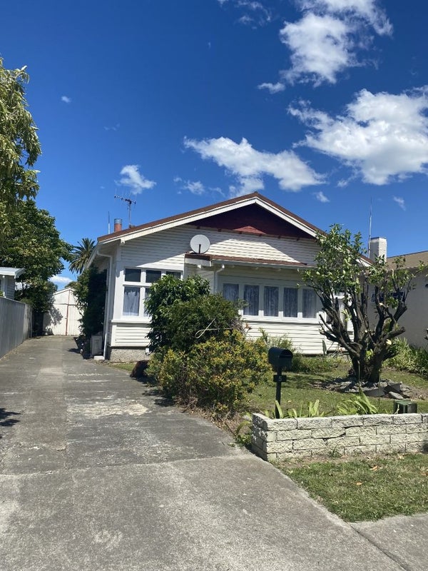 5 Winifred Street, Napier South, Napier - Carousel 1
