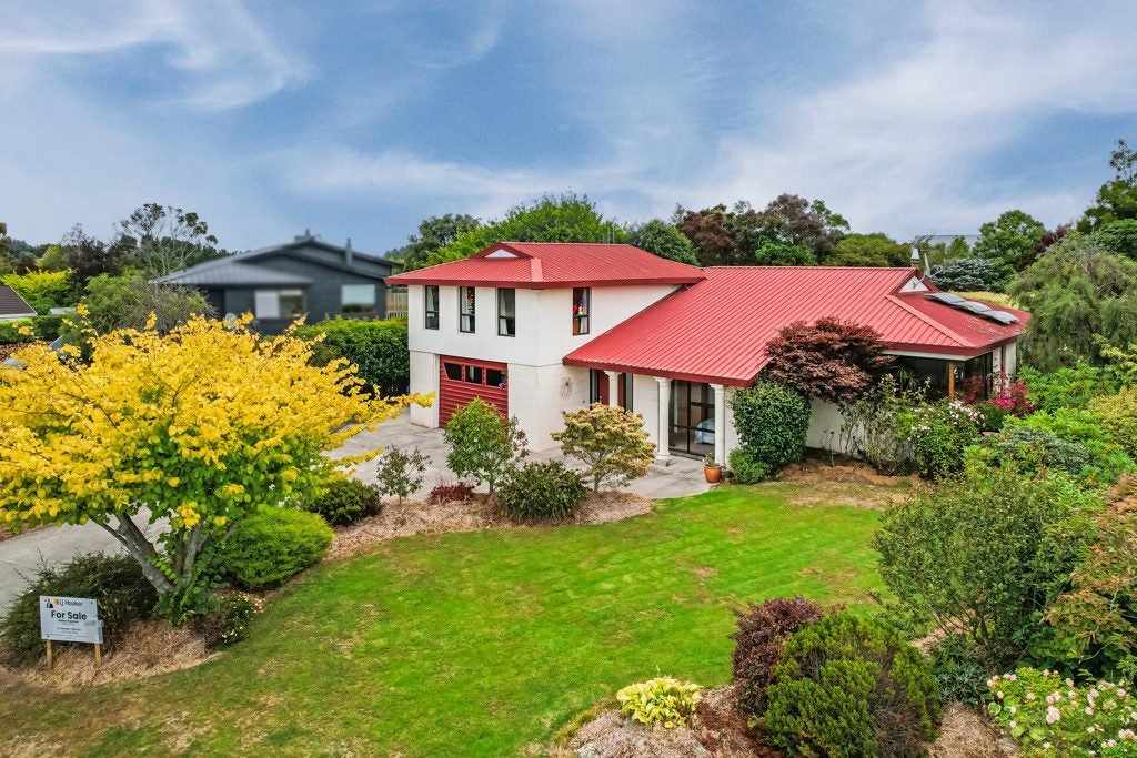 126 Reservoir Road, Oamaru North, Oamaru - Carousel 1